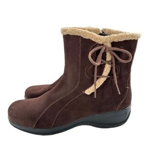 NEW Clarks Angie Madi Brown Bendables Suede Ankle Boots Faux Fur Lined Sz 7 NWOT